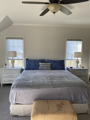 2 bedrooms, desk, iron/ironing board, free WiFi