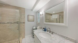 Shower, hair dryer, towels