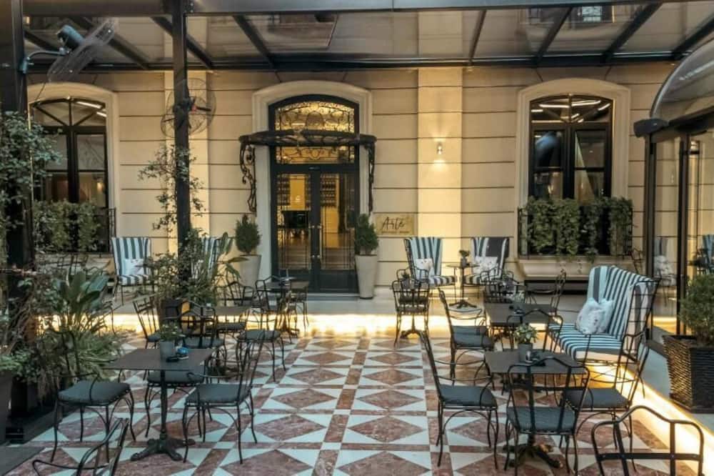 Arté Boutique Hotel