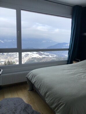 3 間睡房、免費 Wi-Fi