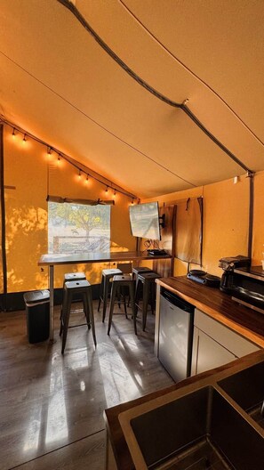 Interior - #24Son’s Rio Cibolo Deluxe Safari Cabin (Marion)