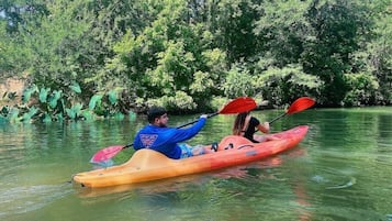 Handdukar och toalettpapper