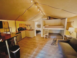 1 chambre, Wi-Fi gratuit, draps fournis