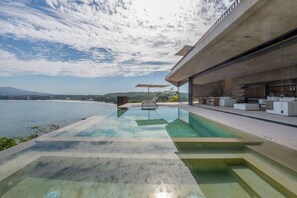 Una piscina climatizada