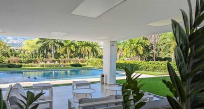 Apto en Puerta del Alma- Zona Exclusiva en San Salvador. Pet friendly!