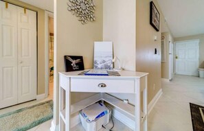 Interior - Oceanfront 2Bed 2Bath lovely Condo (Indian Shores)