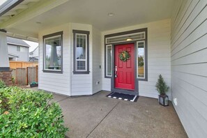 Exterior detail - Wine Down - Retreat in wine country (Carlton)