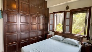 2 bedrooms, iron/ironing board, travel crib, free WiFi