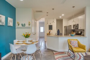 Dining - Bonnie by Avantstay Great for Longer Stays, 12 Min to Downtown (Austin)