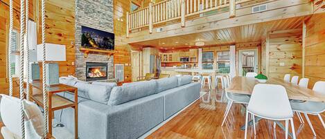 TV, peis og fotballspill