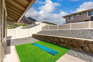 Villa (4 Bedrooms) | Interior - Makaha Villa by Avantstay Mountain + Ocean Views (Waianae)