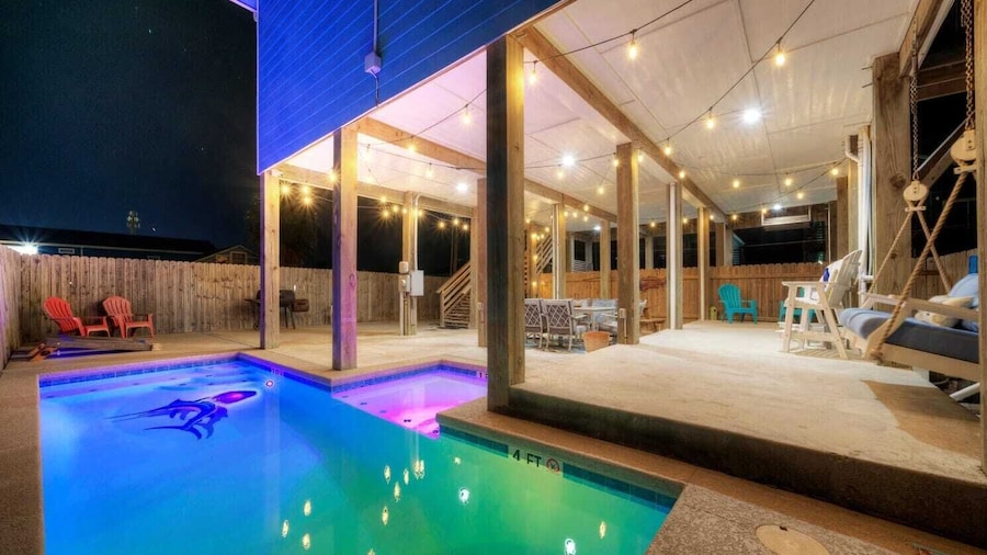 Priv Pool, Walk to Marina + Eateries, 3 Mins to Beach Marlin Azul by Avantstay