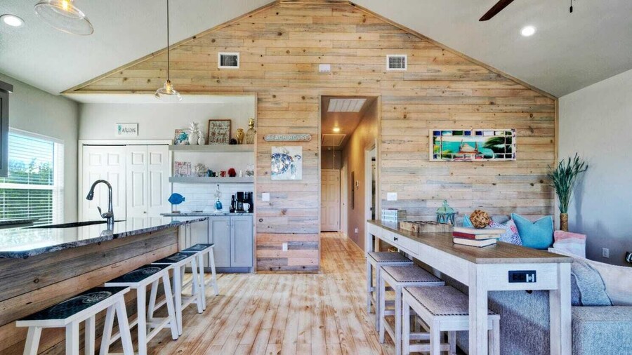 Priv Pool, Walk to Marina + Eateries, 3 Mins to Beach Marlin Azul by Avantstay