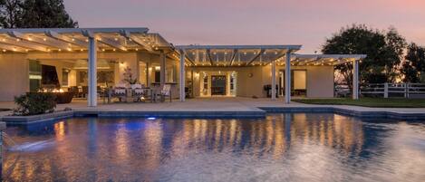 House (4 Bedrooms) | Front of property