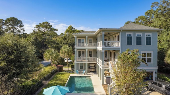 Hus (5 Bedrooms) | Boendets fasad