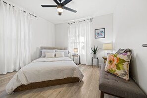 2 chambres, fer et planche à repasser, Wi-Fi, draps fournis