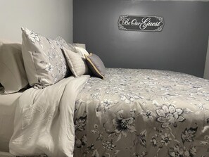 2 bedrooms, bed sheets - Getaway close to the Red River Gorge (Stanton)