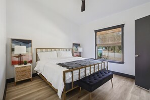 3 soverom, reiseseng for barn, wi-fi og sengetøy