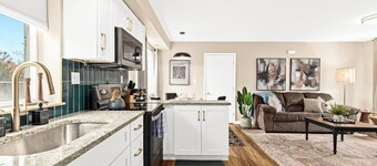 Newly Renovated Near Downtown, Roseville