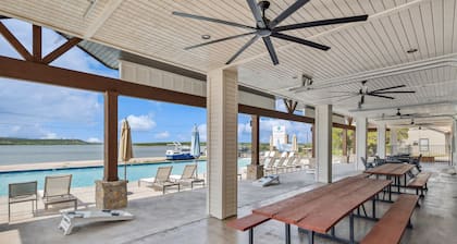 The Retreat cabin 2 @ Possum Kingdom Lake!