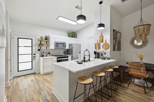 The Retreat cabin 2 @ Possum Kingdom Lake!