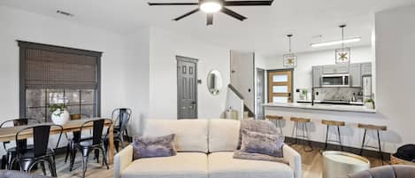 TV connectée, cheminée