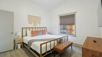 2 slaapkamers, reisbedje, wifi, beddengoed