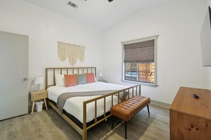 2 bedrooms, travel crib, WiFi, bed sheets