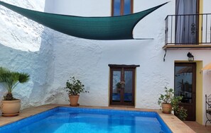 Outdoor pool - Family townhouse w/private pool, terrace, mountain & sea views. A hikers dream! (Canillas de Albaida)