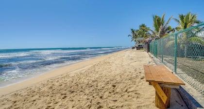 Ewa Beach Apartment ~ 1 Mi to Puʻuloa Beach Park!