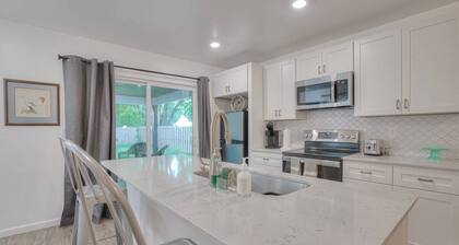 Murfreesboro Bungalow Close to Middle Tennessee State University!