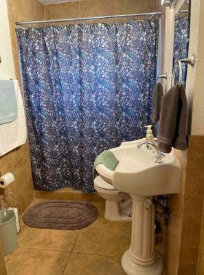 Bathroom - Sun City Views (El Paso)