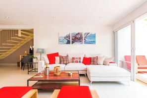 Smart TV, estéreo y oficina 