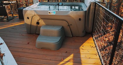 Quapaw Geodesic Dome at Starlight Haven Resort