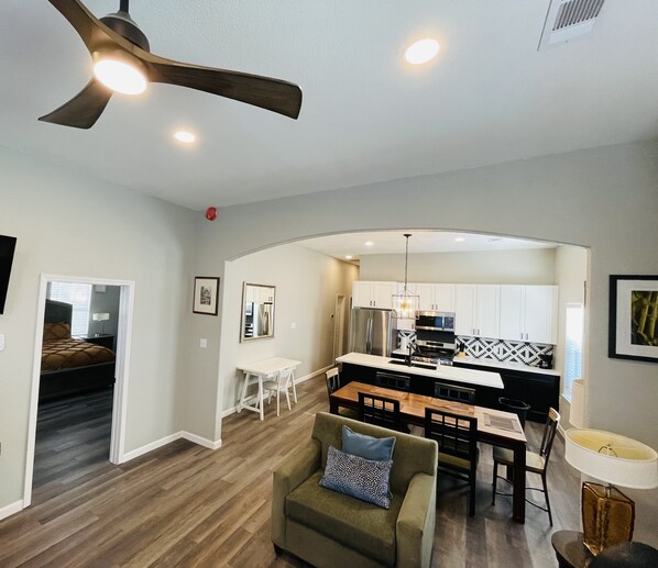 Living area - 3 bedroom home in the heart of Houston (Houston)