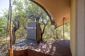 Property grounds - Canvas Villa with pool (Hoedspruit)
