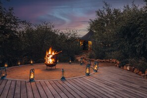 المنطقة المحيطة بالمنشأة