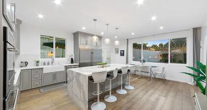 Cozy Retreat Nearby Universal Studio with private Casita & Pool