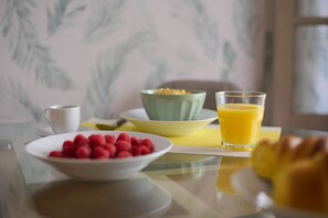 Breakfast meal