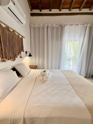 Superior-Loft, Kühlschrank und Mikrowelle, Meerblick | Pillowtop-Betten, Verdunkelungsvorhänge, Bügeleisen/Bügelbrett