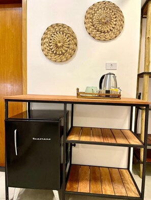 Suite panoramique, 1 chambre, lanai, vue sur la mer | 1 chambre, lit avec matelas à plateau-coussin, rideaux d’obscurcissement