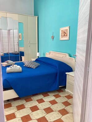 3 bedrooms, iron/ironing board, travel crib, free WiFi