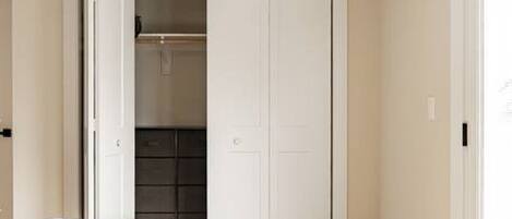 2 sovrum, resesäng, wi-fi och sängkläder