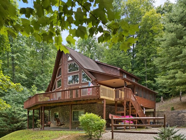 Exterior - Large Cabin Located on Deer Water Lake (Rogers)