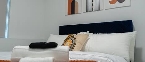 3 bedrooms, desk, iron/ironing board, travel cot