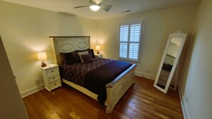 3 Schlafzimmer, Schreibtisch, Bügeleisen/Bügelbrett, kostenloses WLAN