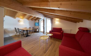 Superior Suite | Living area | LCD TV