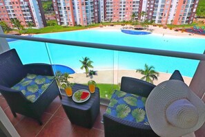 Pool - Charming place with pool and lagoon & WiFi (Cancun)