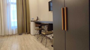 1 habitación, minibar, caja de seguridad en la habitación y escritorio 