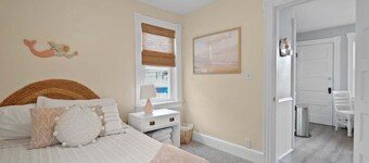 The Surf Shack- adorable 2 BR walk to waterfront